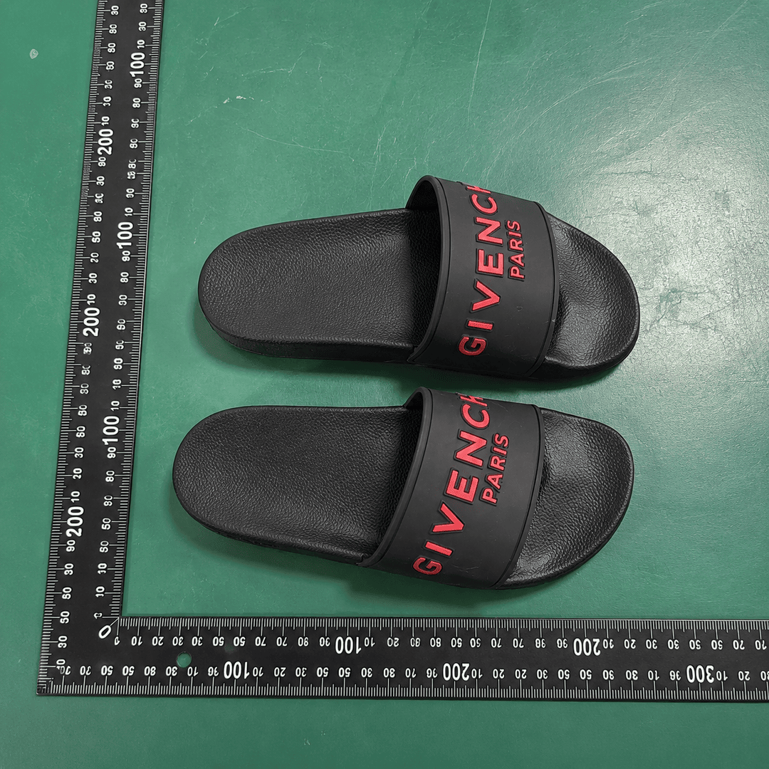 Givenchy Belt QC: Check Size, Hardware, and Edges